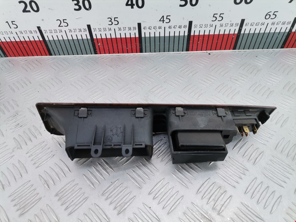 Кнопка стеклоподъемника AUDI A8 D2 1994-2002