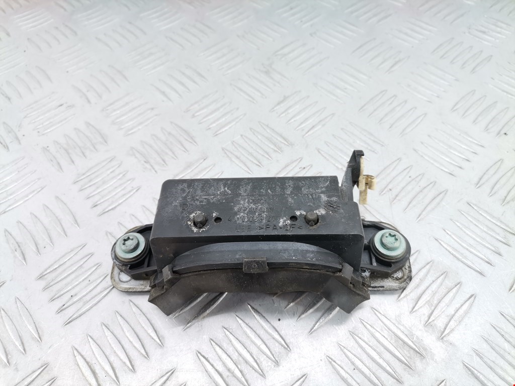 Ручка двери задней наружная правая AUDI A8 D2 1994-2002