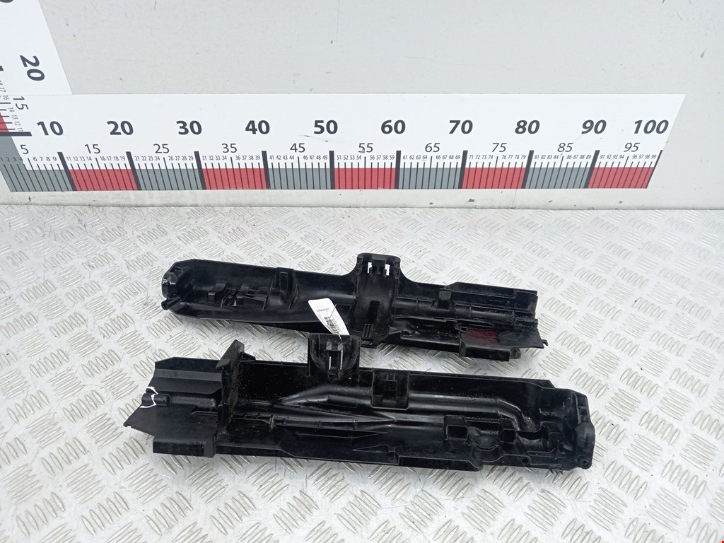 Диффузор (кожух) вентилятора BMW 1er E81\E87 2004-2011