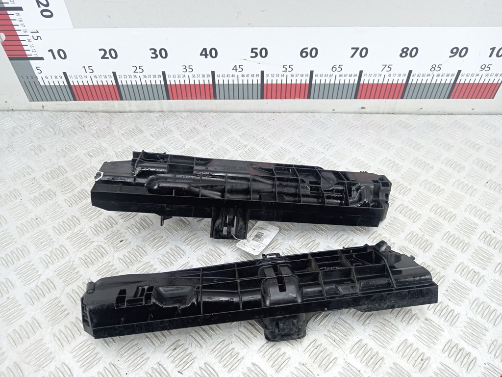 Диффузор (кожух) вентилятора BMW 1er E81\E87 2004-2011