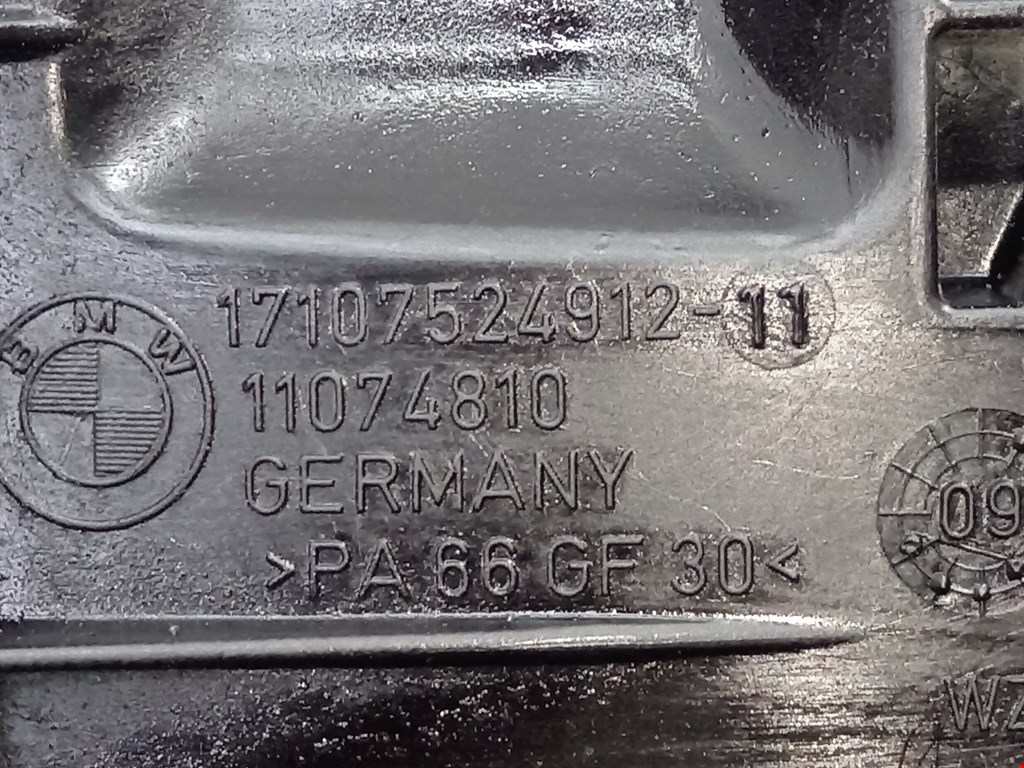 Диффузор (кожух) вентилятора BMW 1er E81\E87 2004-2011