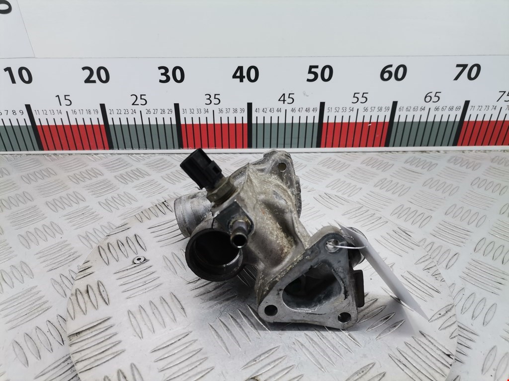 Корпус термостата MITSUBISHI Space Star 1999-2006