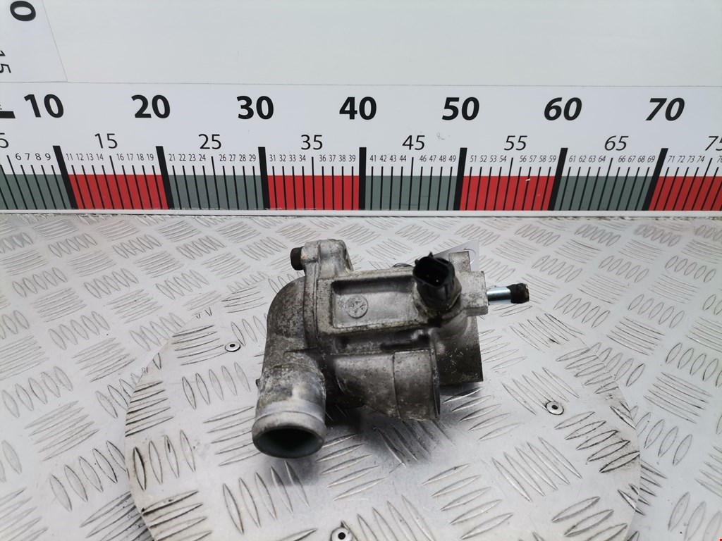 Корпус термостата MITSUBISHI Space Star 1999-2006