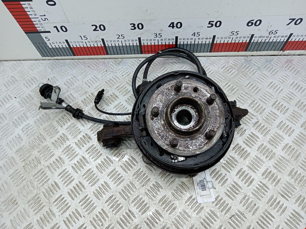 Ступица задняя правая LAND ROVER Discovery III 2005-2009