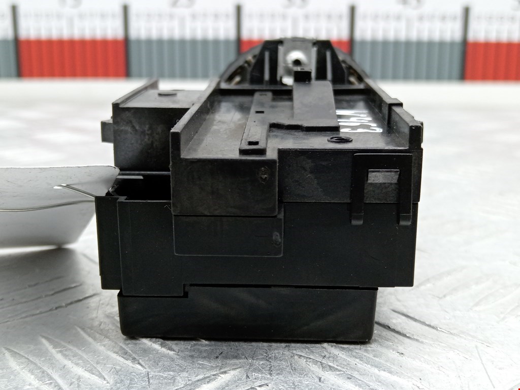 Замок зажигания VOLKSWAGEN Passat B7 2011-2015