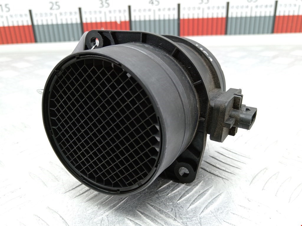 Расходомер воздуха (ДМРВ) Volkswagen Passat 7 (2012-2015)