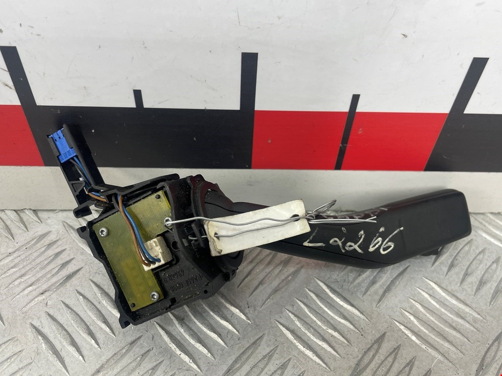 Переключатель стеклоочистителя VOLKSWAGEN Caddy III 2004-2015