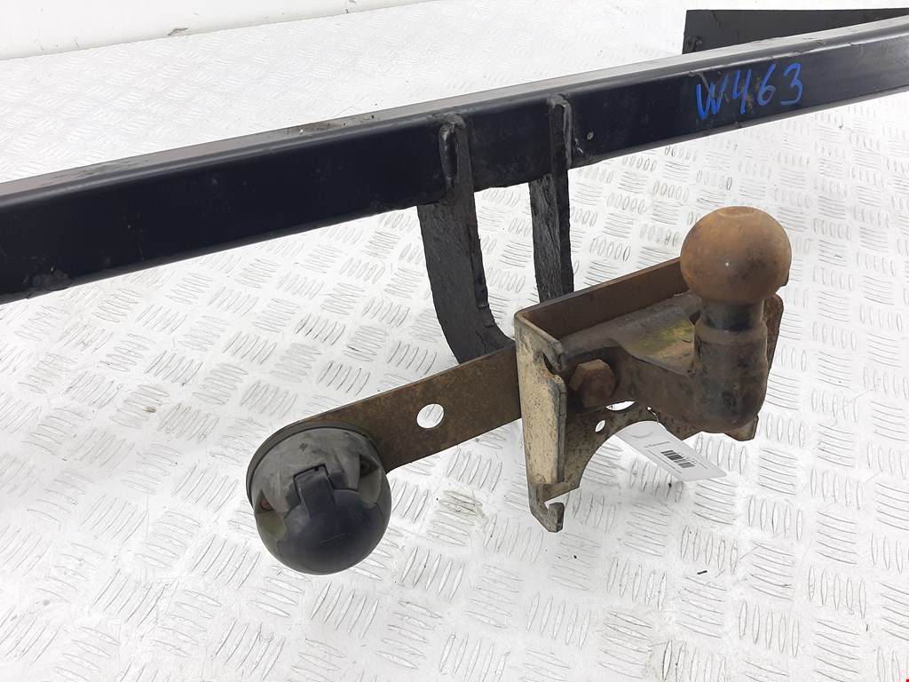 Фаркоп (прицепное устройство) VOLKSWAGEN Passat B7 2011-2015