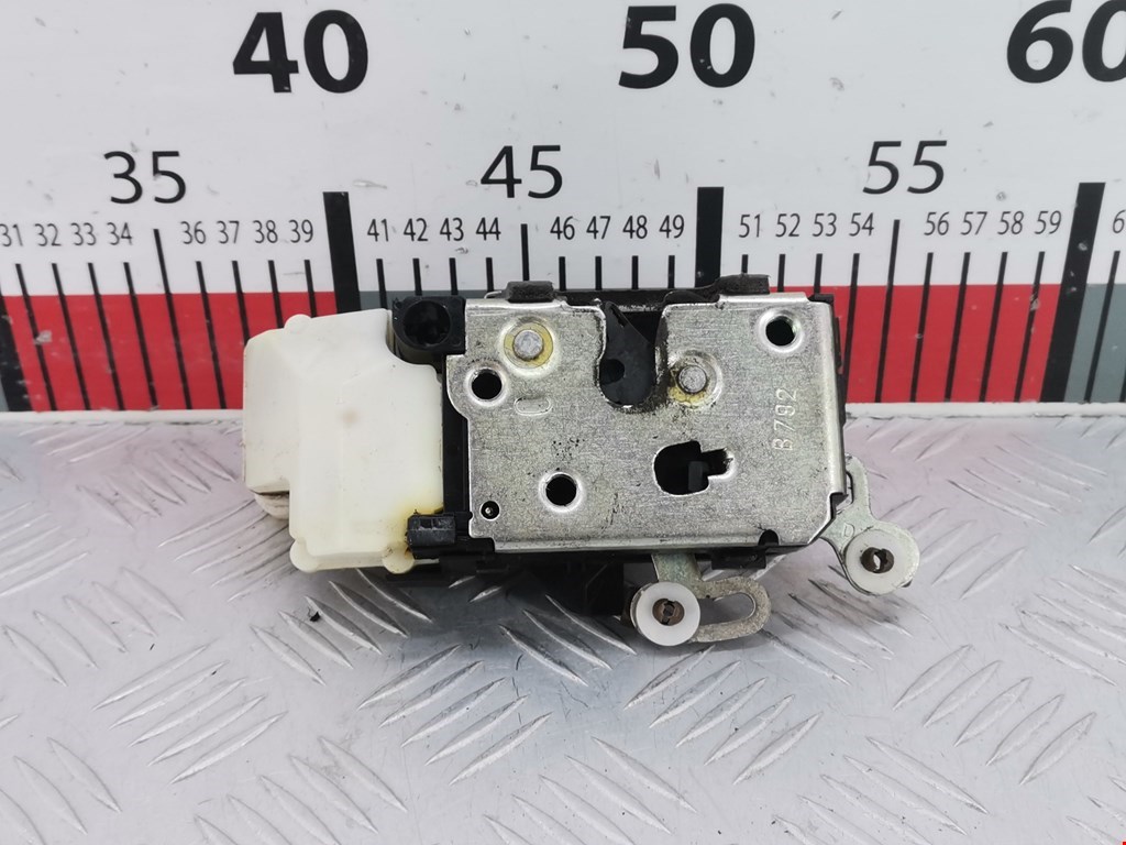 Замок двери передней правой ALFA ROMEO 147 2000-2010