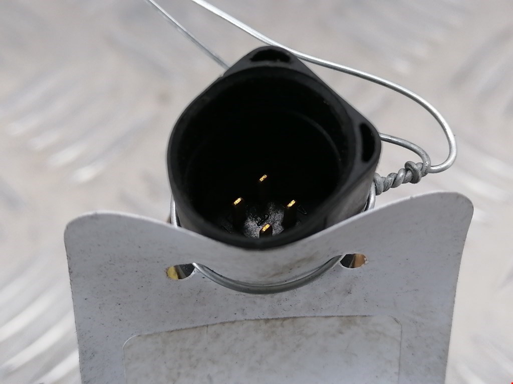 Датчик температуры (охлаждающей жидкости) AUDI A4 B5 1995-2001