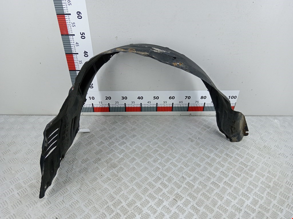 Локер (подкрылок) передний правый MITSUBISHI Pajero IV 2006-2022