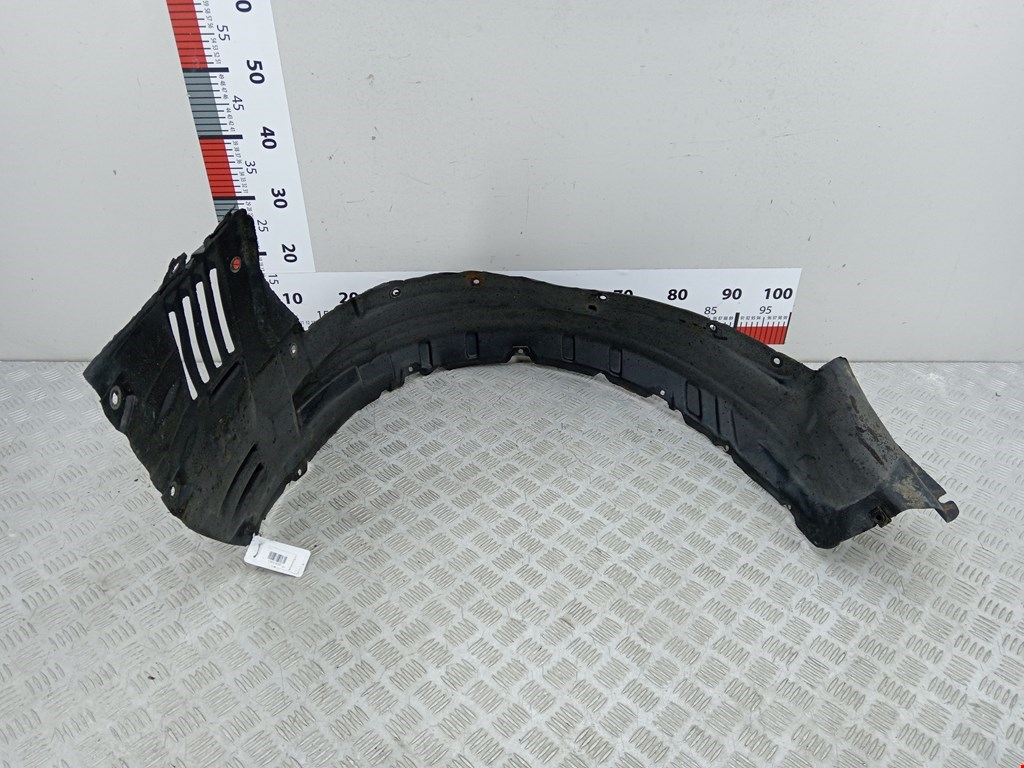 Локер (подкрылок) передний правый MITSUBISHI Pajero IV 2006-2022