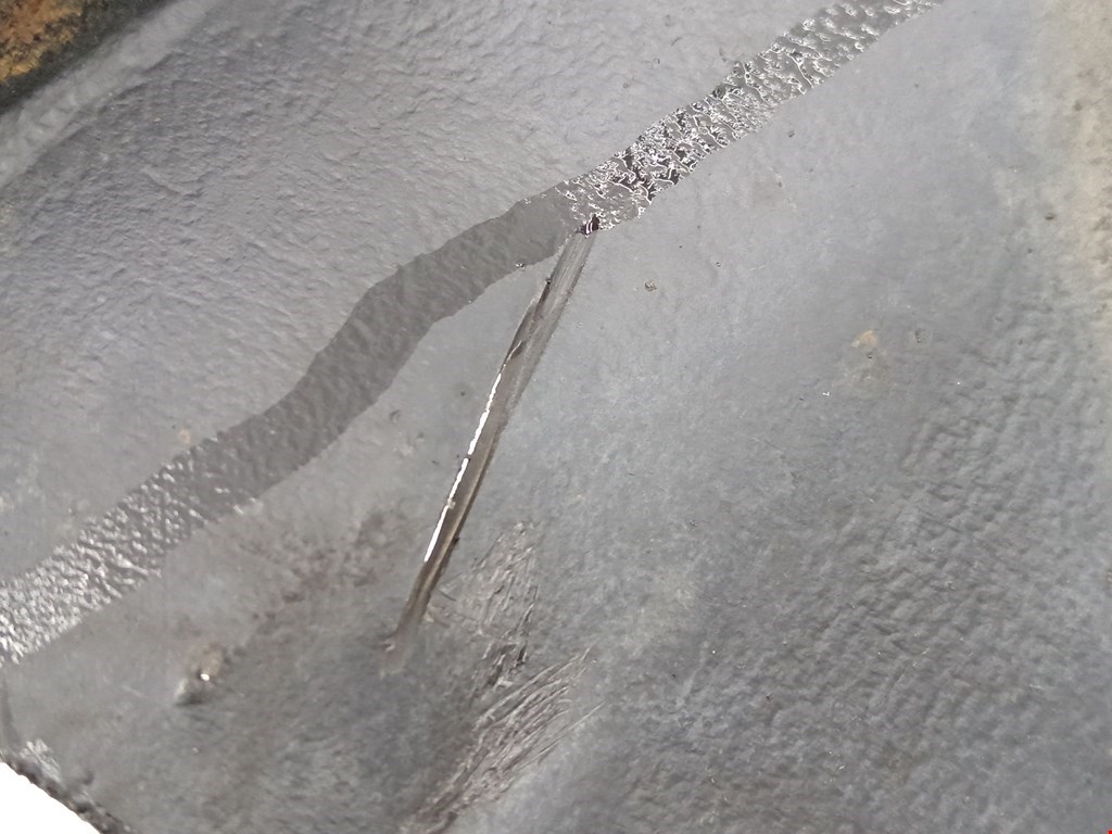 Локер (подкрылок) передний левый MITSUBISHI Pajero IV 2006-2022