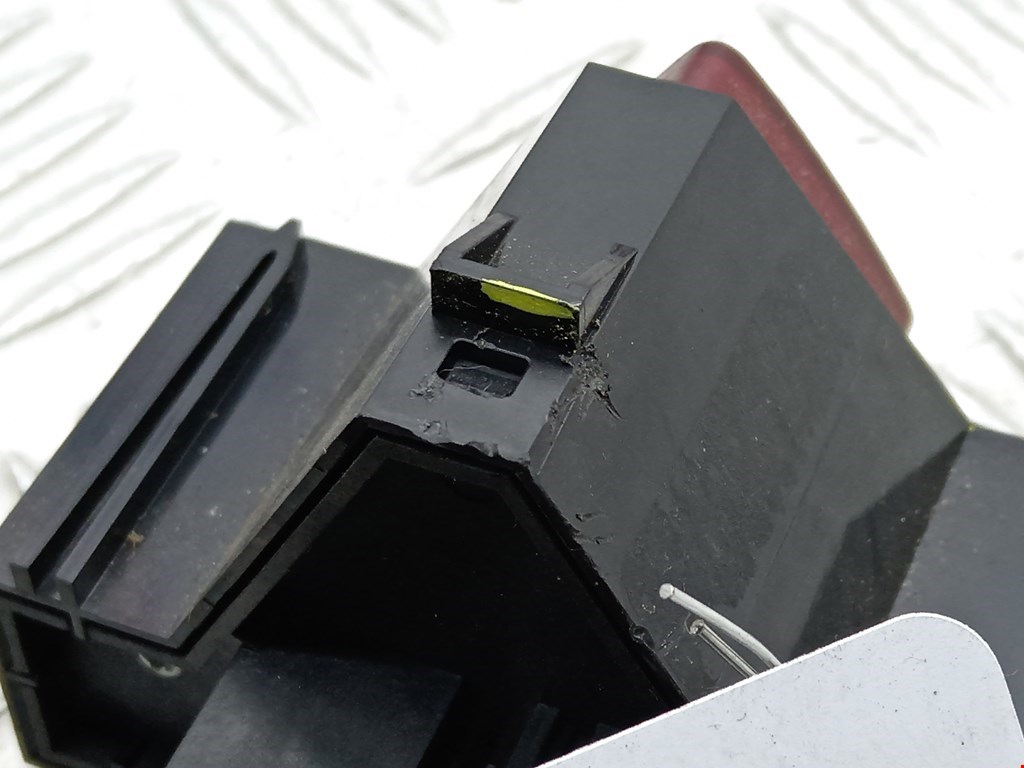 Кнопка аварийной сигнализации (аварийки) OPEL Corsa D 2006-2014