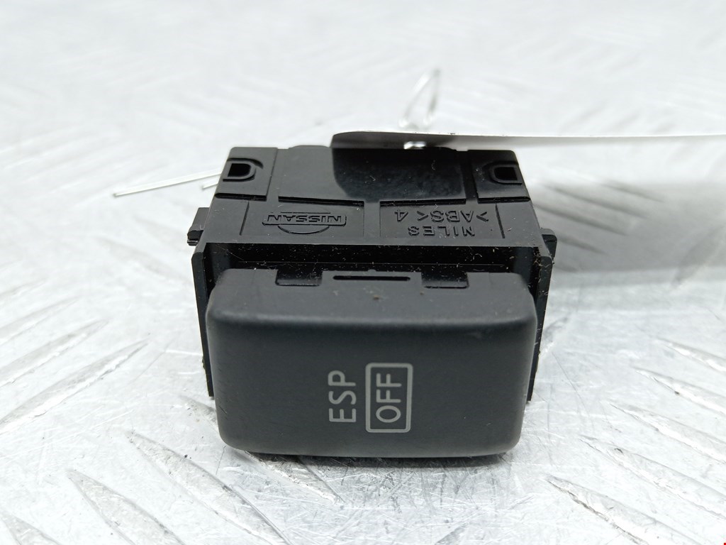 Кнопка антипробуксовочной системы RENAULT Koleos HY 2008-2016