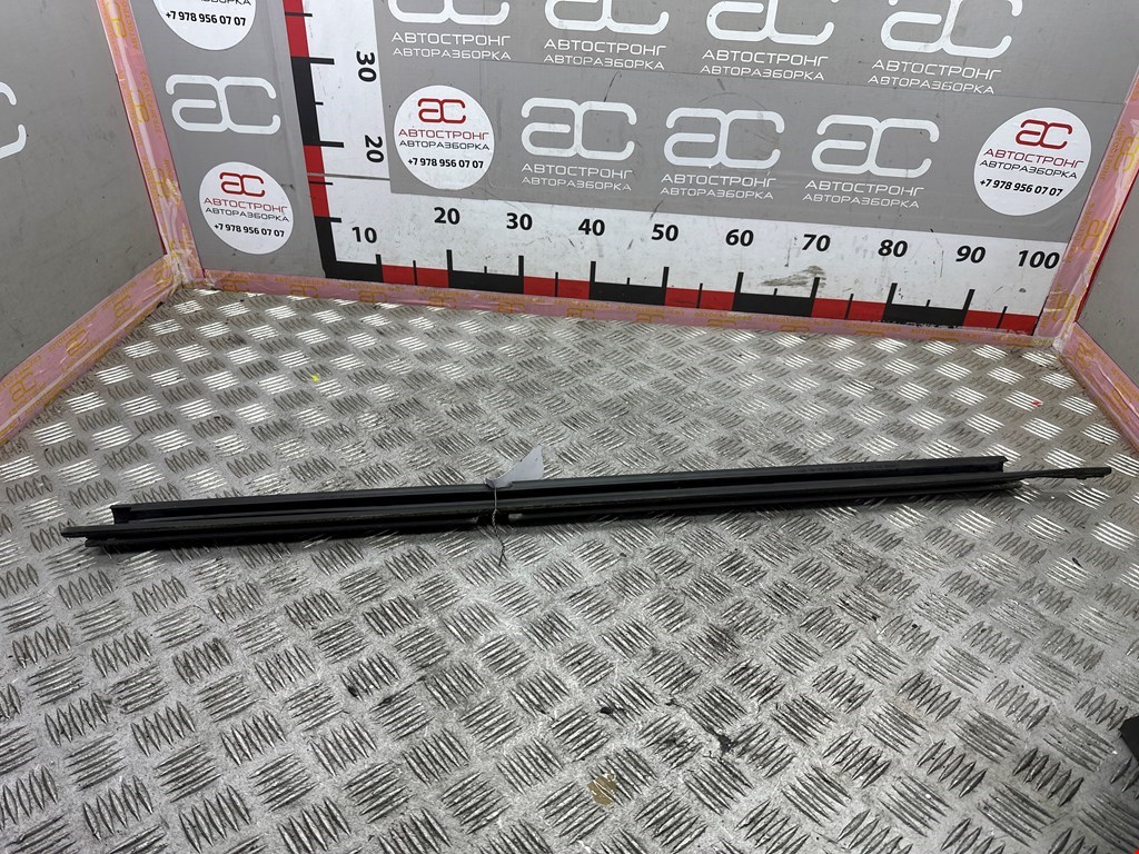 Уплотнитель (внутри) RENAULT Scenic I 1996-2003