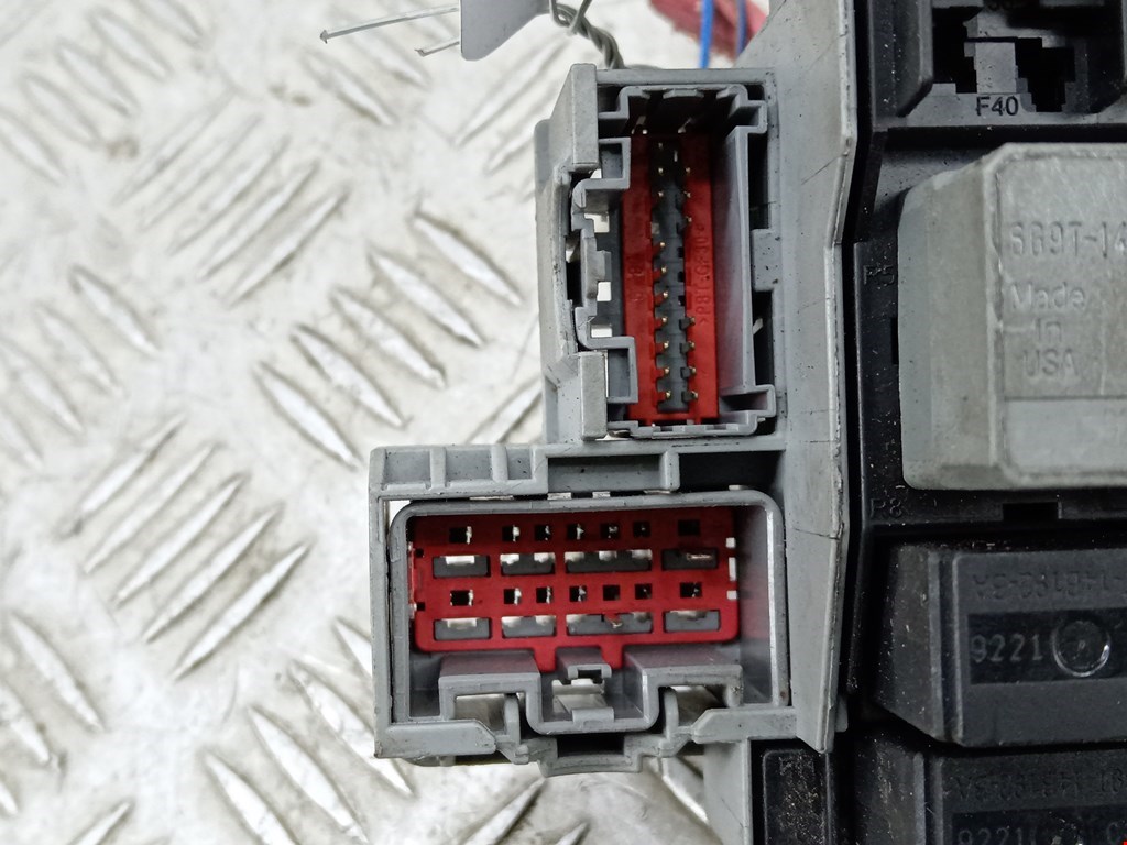 Датчик уровня в бачок омывателя FORD Mondeo IV 2007-2015