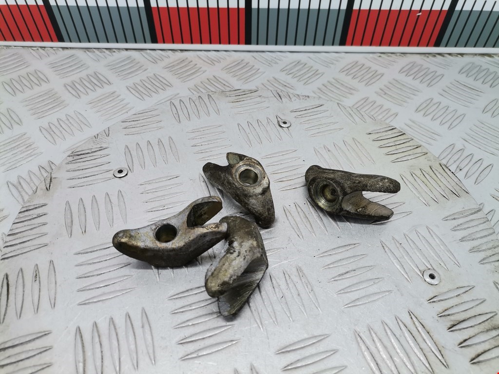 Кронштейн форсунки RENAULT Master 1980-1998