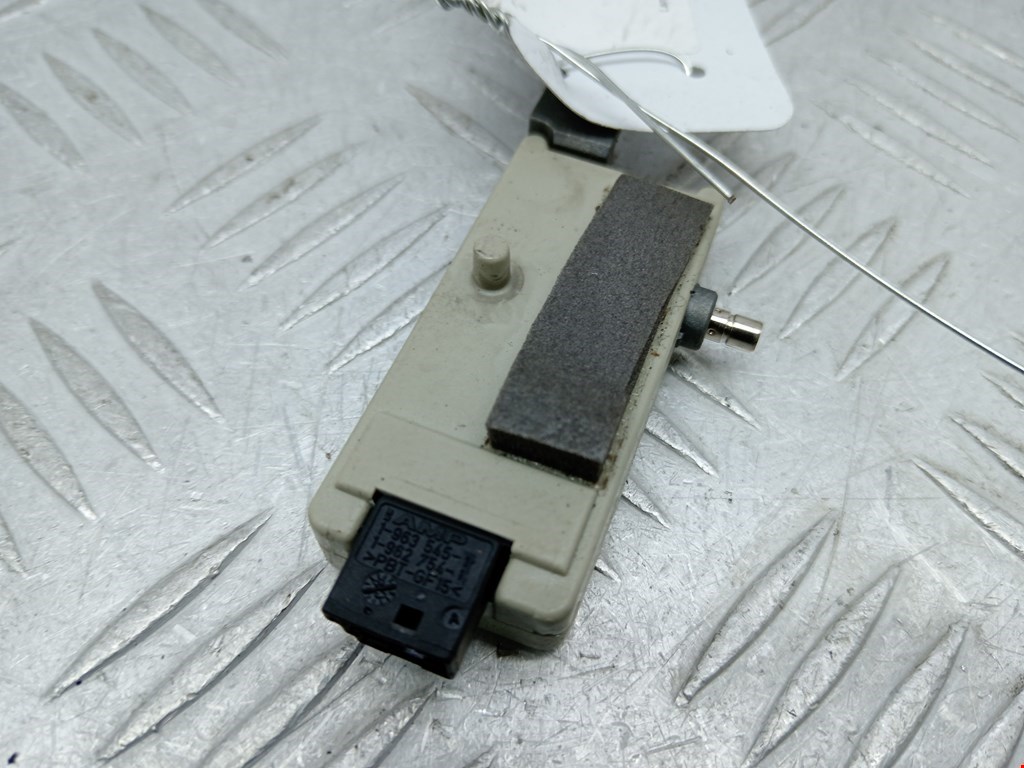 Усилитель антенны LAND ROVER Range Rover 2002-2012