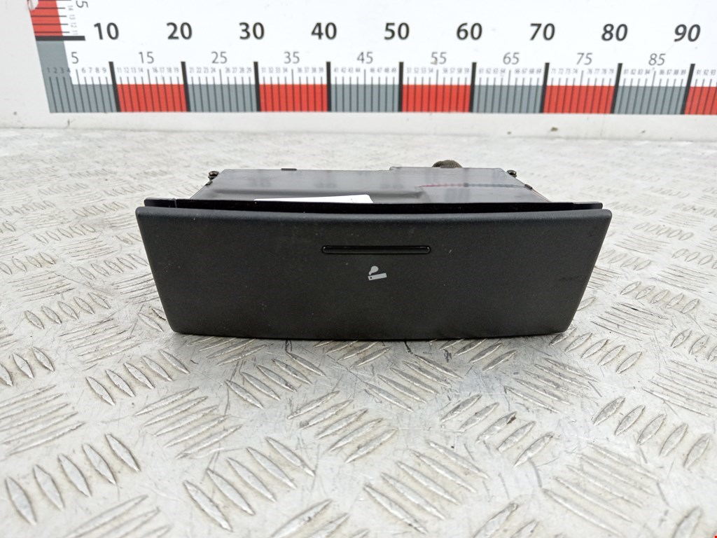 Пепельница передняя Kia Sorento 1 (BL) (2002-2011)