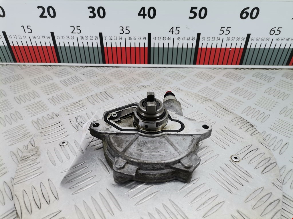 Насос вакуумный Mercedes A-Class (W169) (2004-2012)