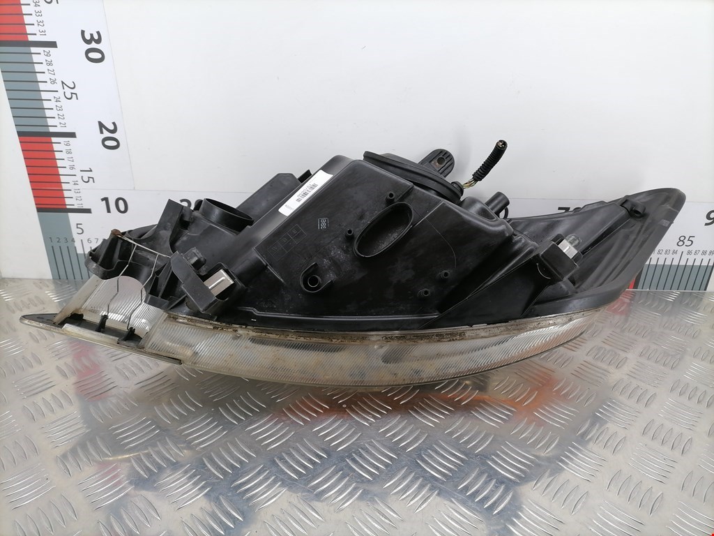 Фара правая FORD Kuga 2008-2012