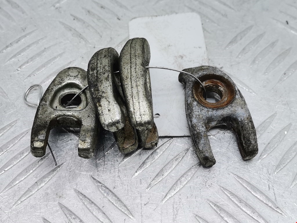 Кронштейн форсунки RENAULT Megane II 2002-2009