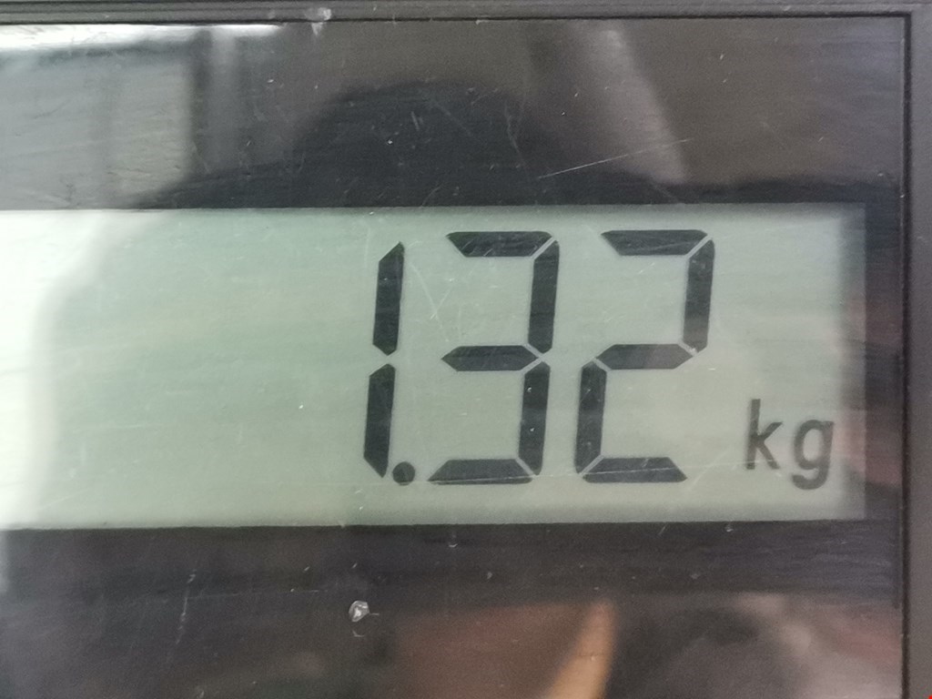 Уплотнитель двери VOLKSWAGEN Touareg 2002-2010