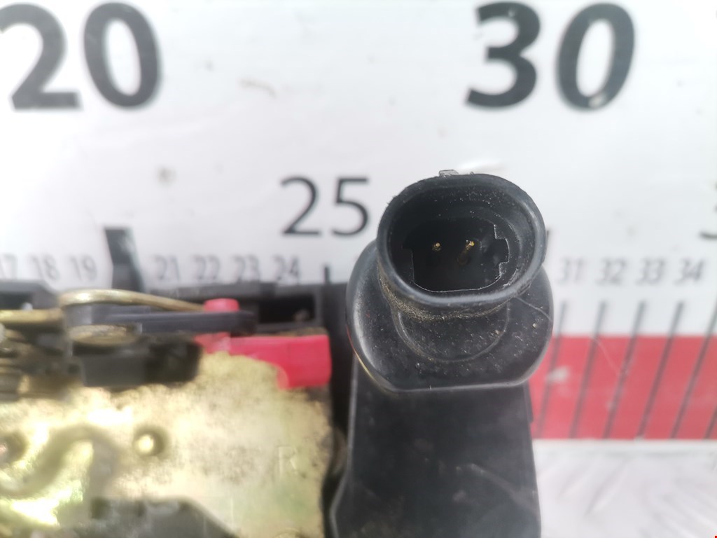 Замок двери задней правой JEEP Cherokee XJ 1984-2001