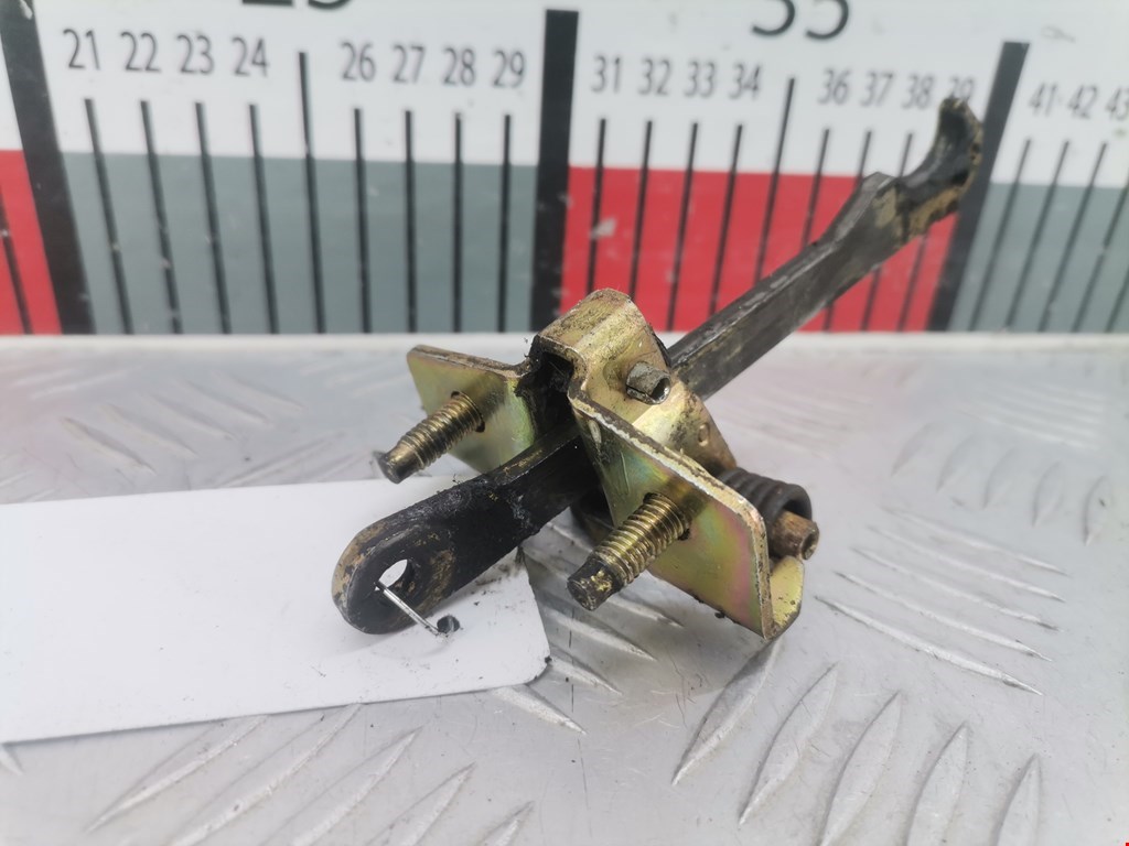 Ограничитель открывания двери JEEP Cherokee XJ 1984-2001