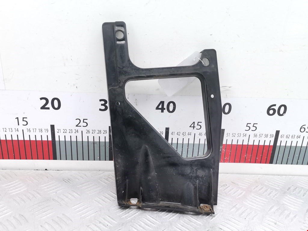 Кронштейн (крепление) заднего бампера левый BMW 1-Series (E81/E82/E87/E88) (2004-2014)