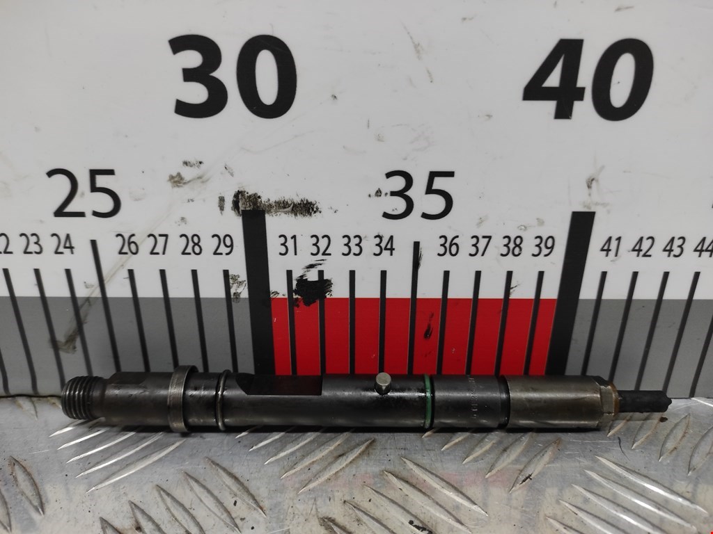 Форсунка дизельная механическая Volkswagen Passat 5 (1996-2000)