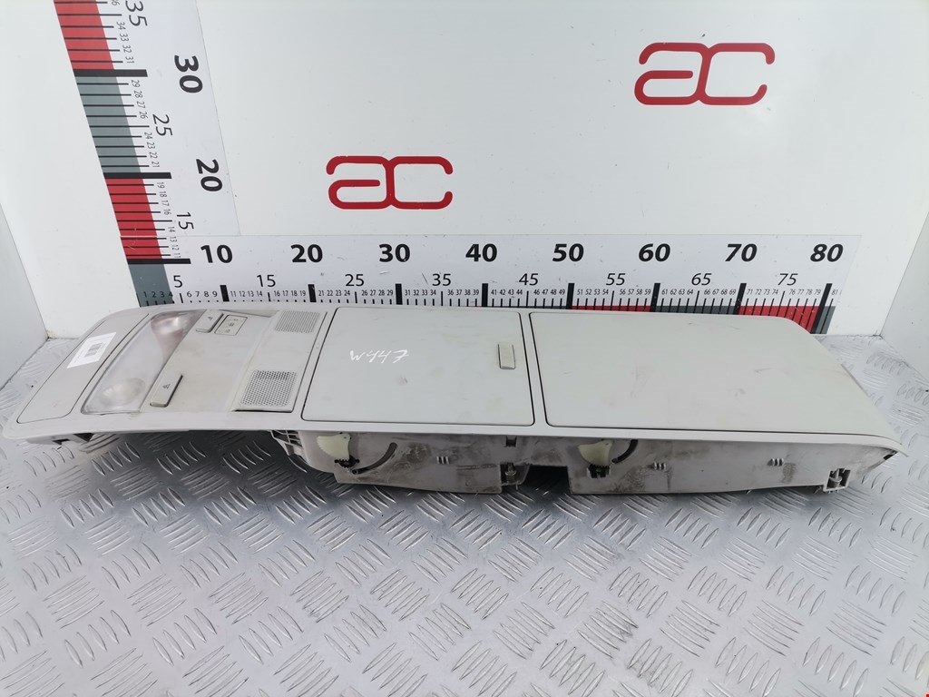 Плафон салонный (салона фонарь) VOLKSWAGEN Touran 2003-2010