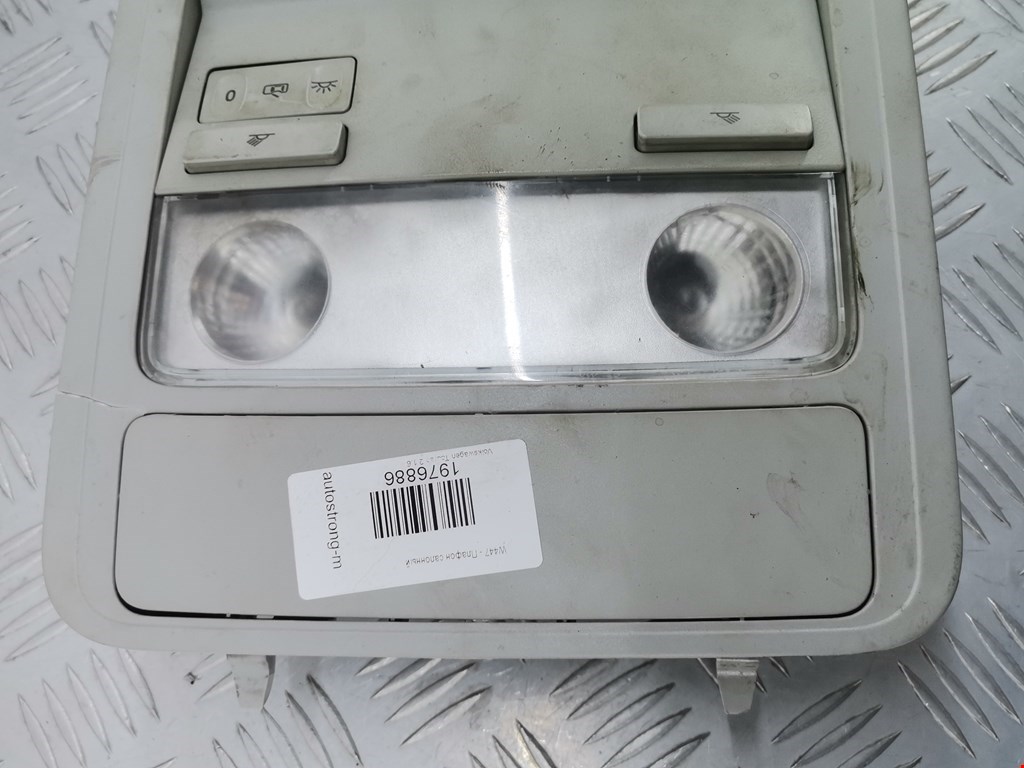 Плафон салонный (салона фонарь) VOLKSWAGEN Touran 2003-2010