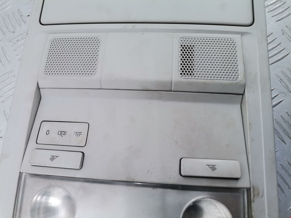 Плафон салонный (салона фонарь) VOLKSWAGEN Touran 2003-2010