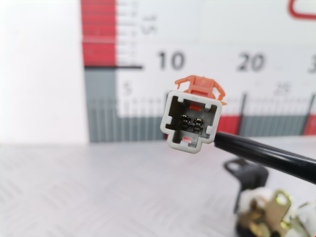 Замок багажника (крышки двери) HONDA CR-V II 2002-2007