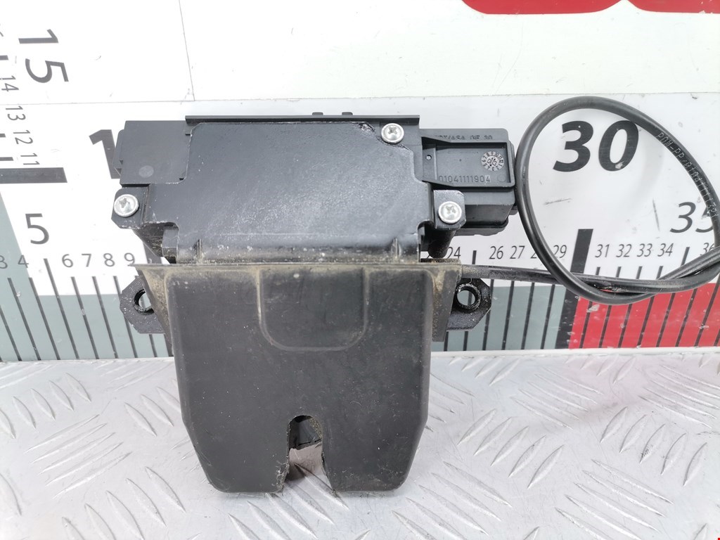 Замок багажника (крышки двери) FORD C-MAX 2003-2010