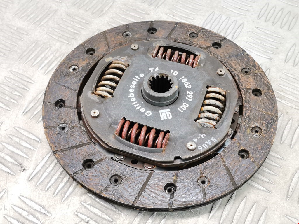 Маховик (демпфер сцепления) OPEL Astra F 1991-2000