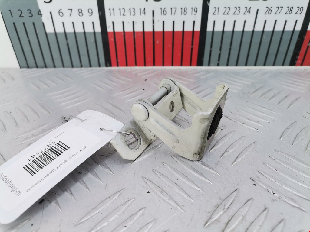 Петля крышки (двери) багажника Ford Ka 2 (2008-2016)