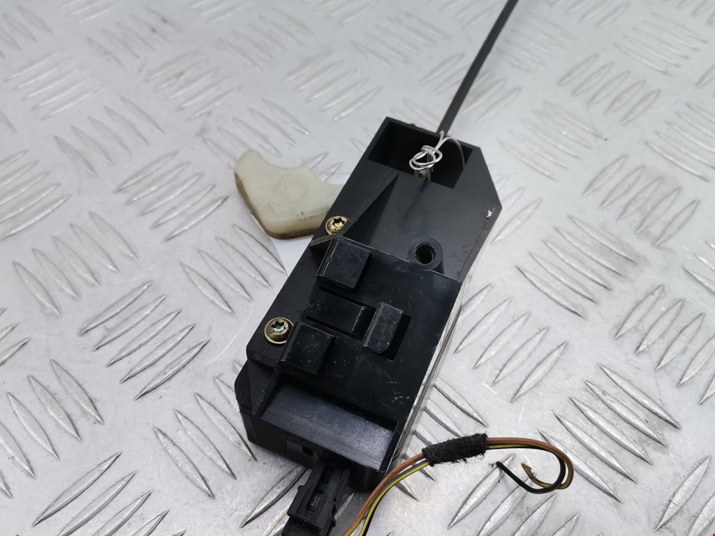 Активатор замка бензобака MINI Hatch R56 3-door 2007-2013