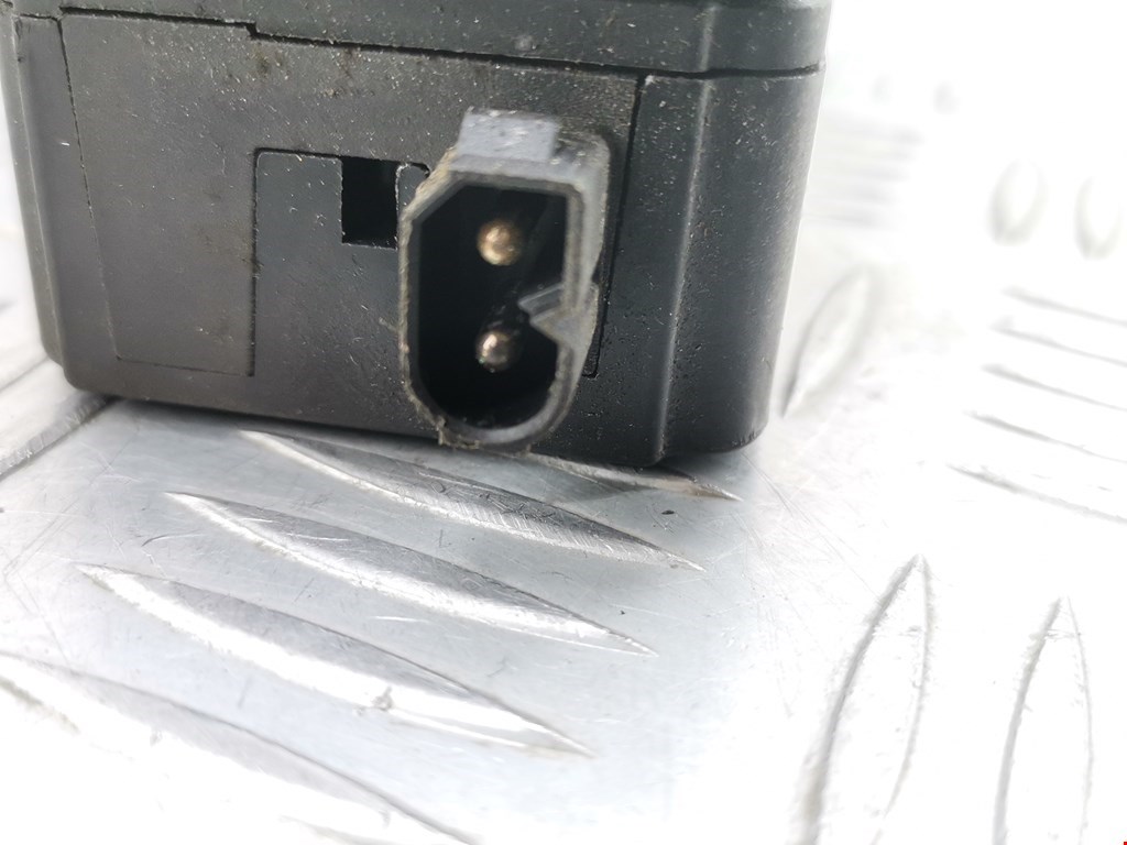 Активатор замка бензобака MINI Hatch R56 3-door 2007-2013