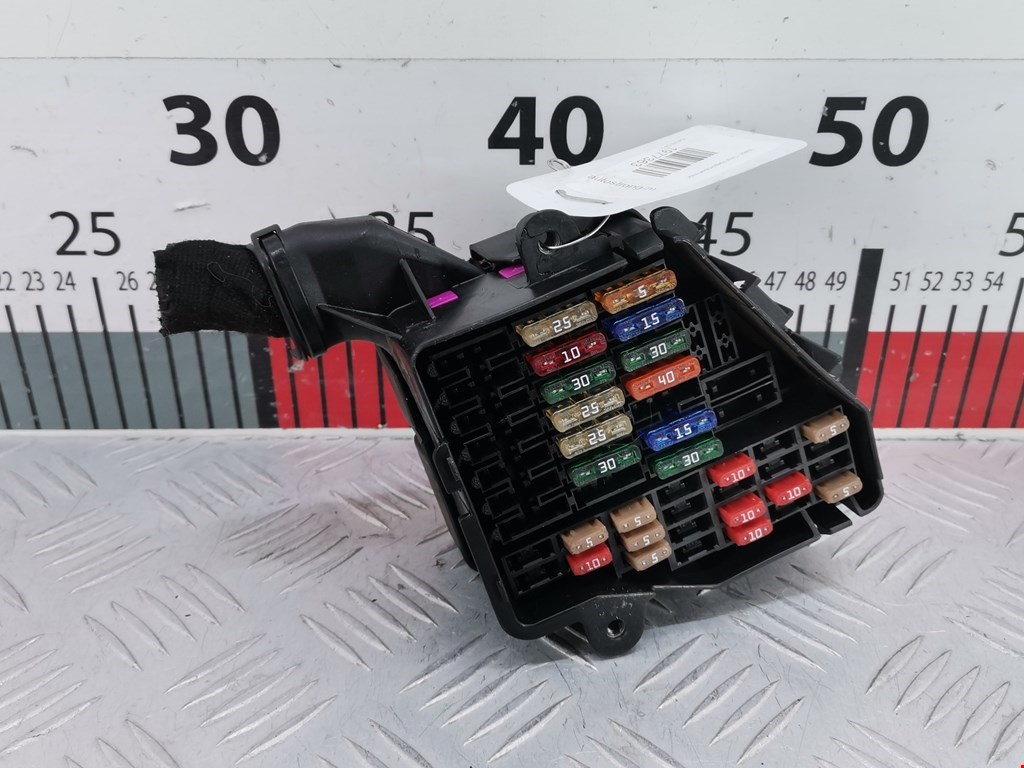 Датчик уровня в бачок омывателя AUDI A6 C6 2004-2010