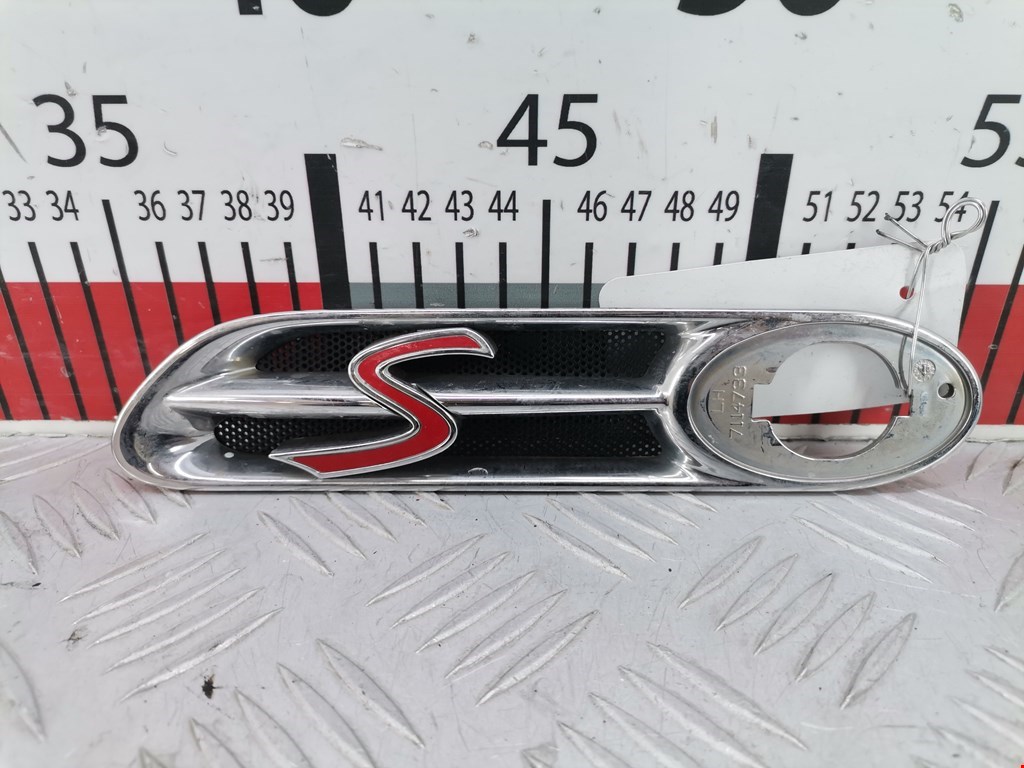 Накладка декоративная (молдинг) крыла переднего левого Mini Cooper S Hatch 1 (R53) (2000-2006)