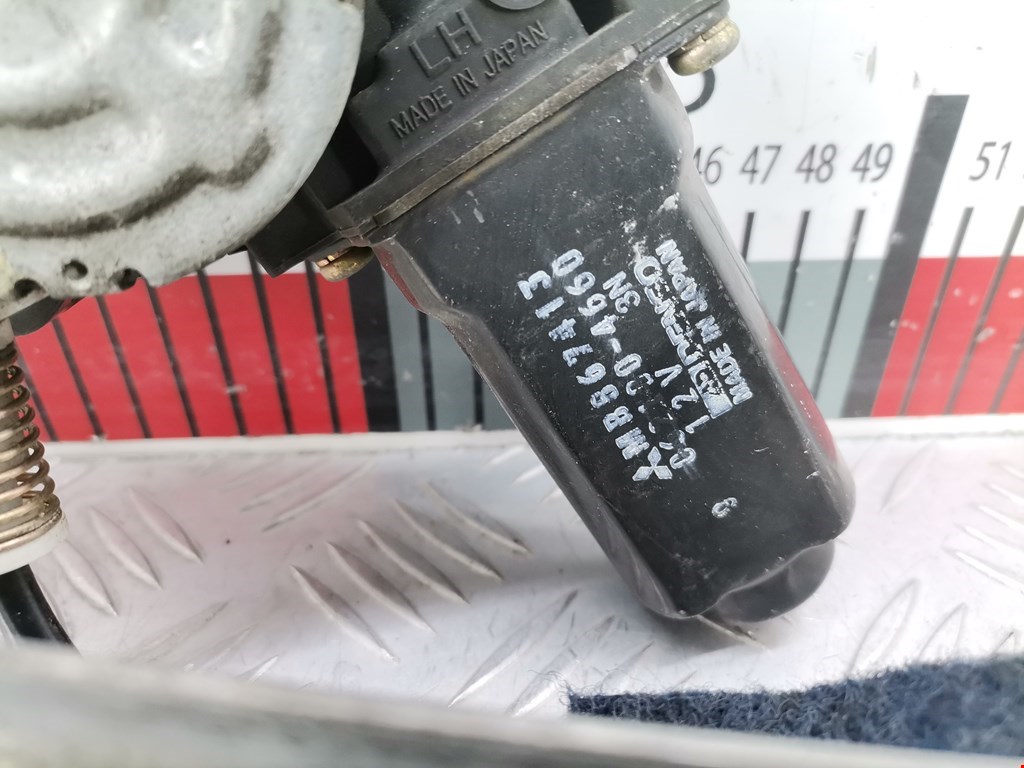 Стеклоподъемник задний левый MITSUBISHI Sigma 1990-1996