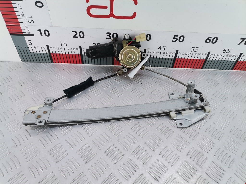 Стеклоподъемник задний левый MITSUBISHI Sigma 1990-1996