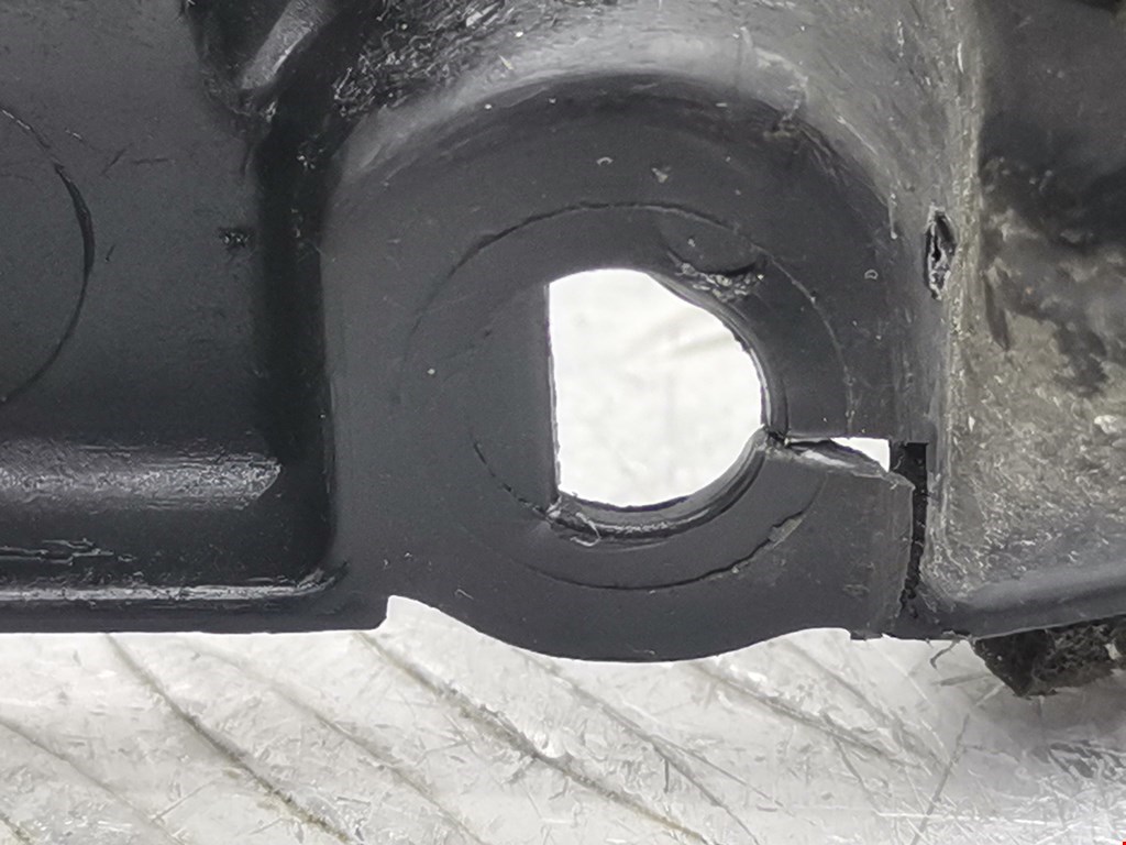 Локер (подкрылок) передний правый MITSUBISHI Pajero IV 2006-2022