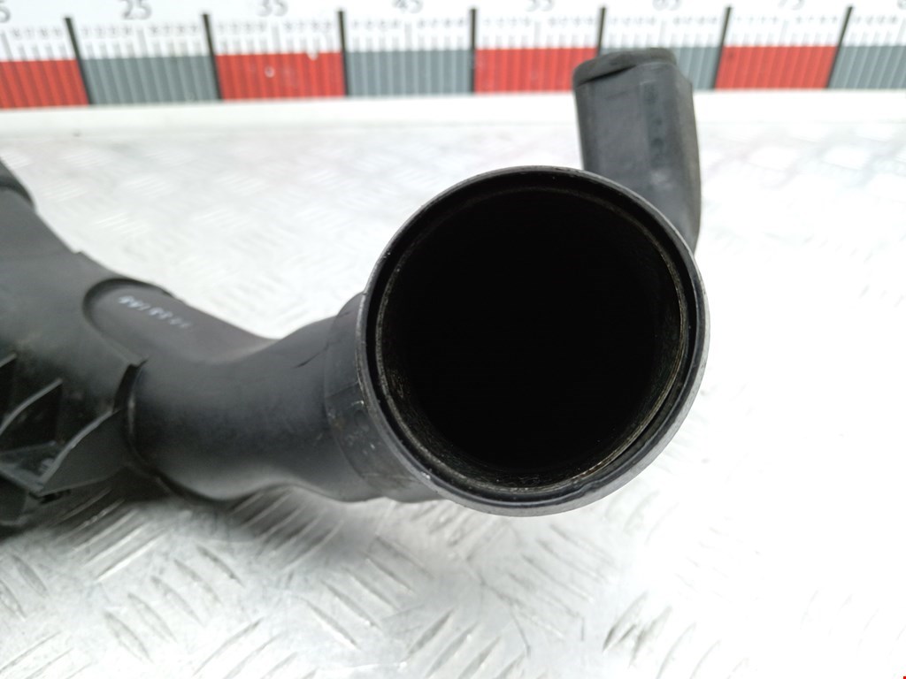 Патрубок интеркулера VOLKSWAGEN Passat B7 2011-2015