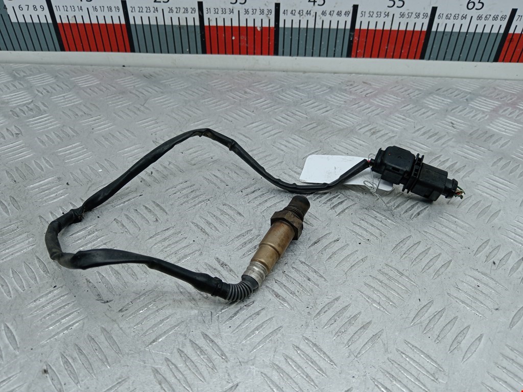 Датчик кислородный lambdasond VOLKSWAGEN Passat B7 2011-2015