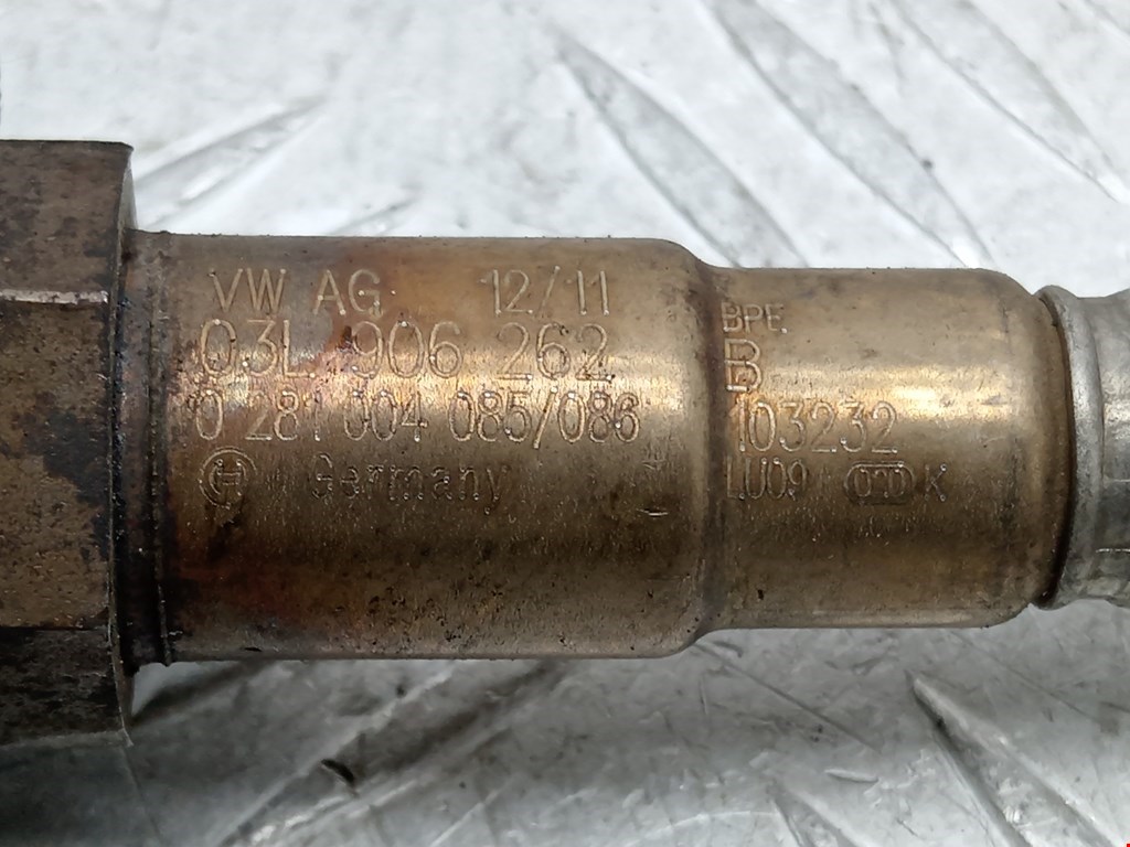 Датчик кислородный lambdasond VOLKSWAGEN Passat B7 2011-2015