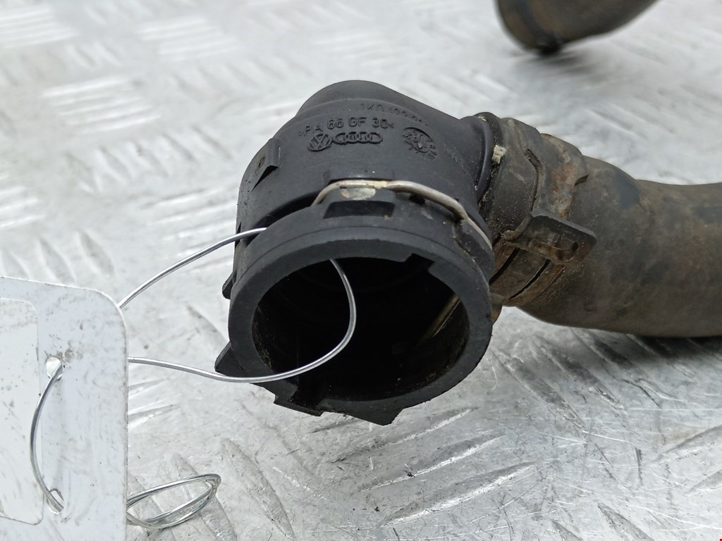 Патрубок отопителя VOLKSWAGEN Passat B7 2011-2015